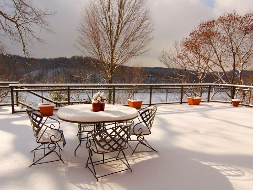 There are quick and easy ways to create a warm winter space outside for your family and friends
